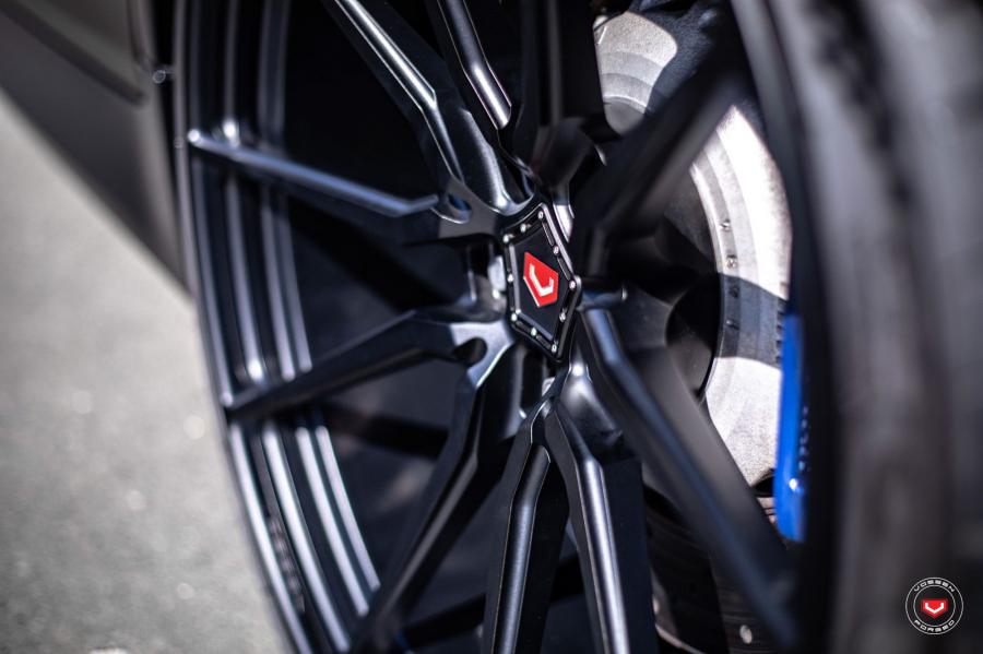 Колеса BMW M5 on Vossen Wheels (M-X2) 2019 года  (фото 4 из 25)